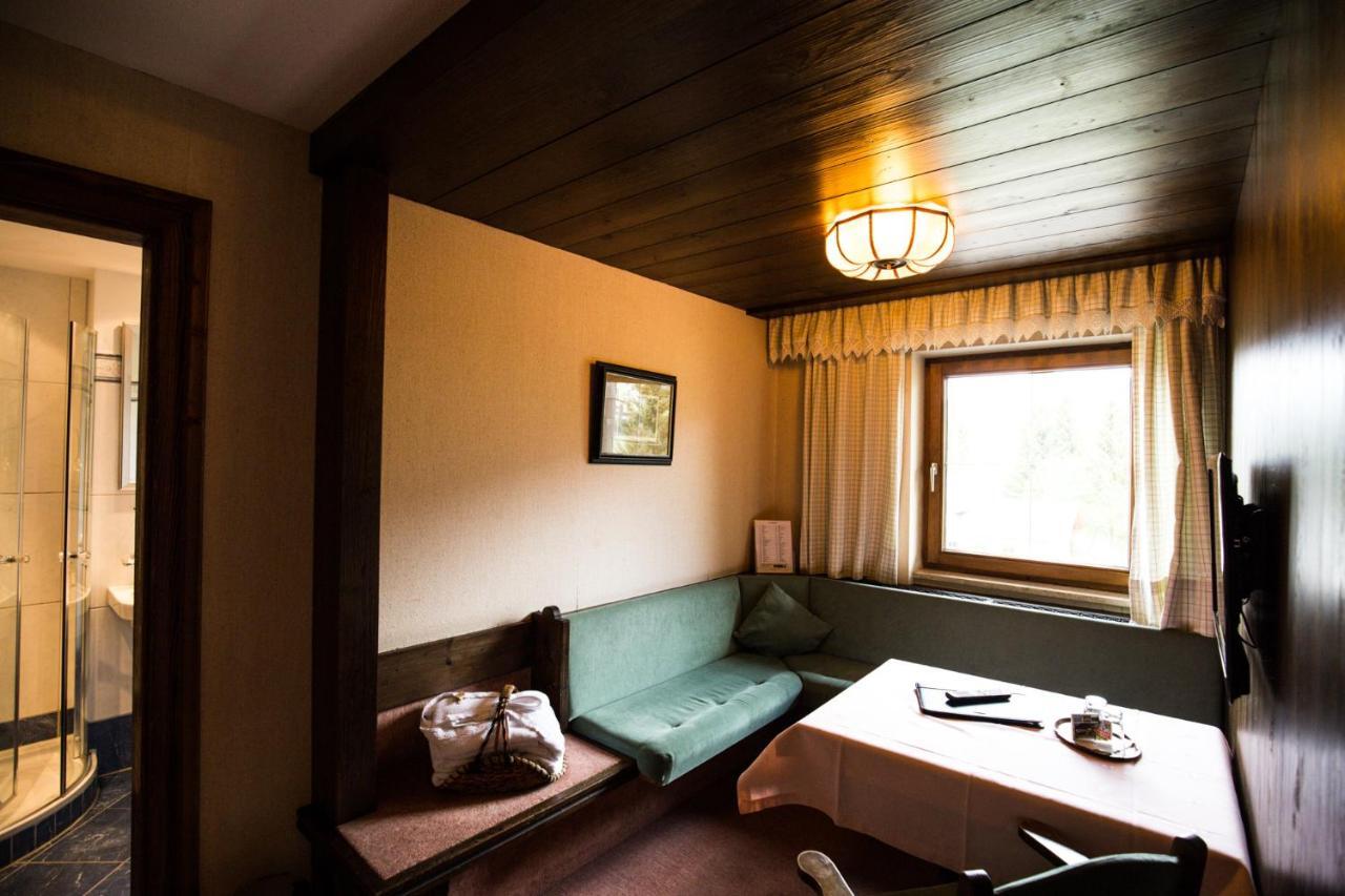 Landhaus Schnoeller Tannheim Exteriör bild
