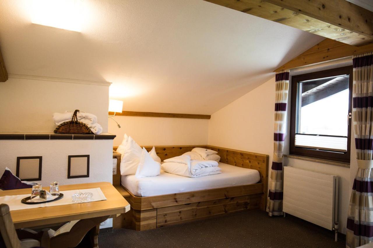 Landhaus Schnoeller Tannheim Exteriör bild